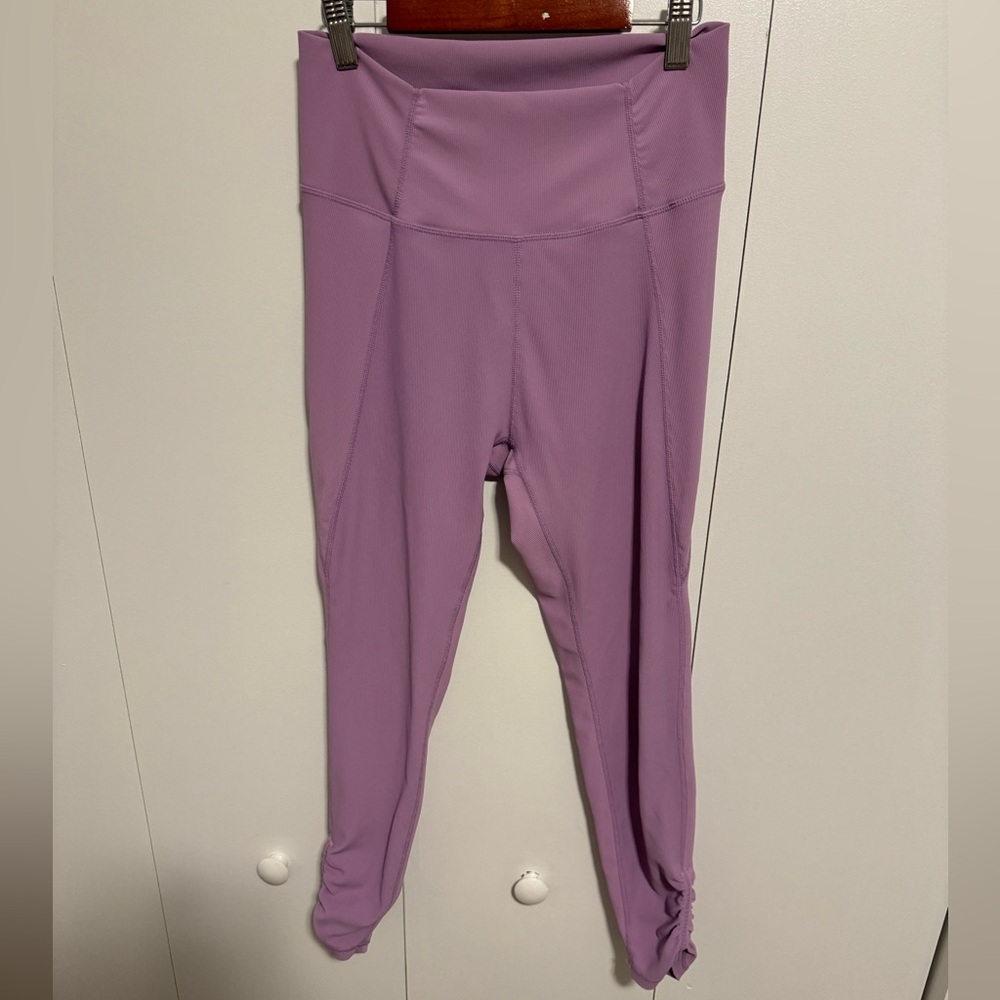 WILO High Rise Ruched Lilac Leggings